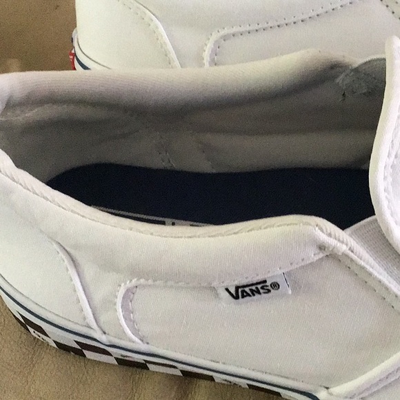 Vans Men's White Slip-On Sneakers with Checkered Sole size 11.5 - Picture 3 of 8